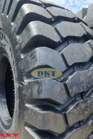 Lốp xe cẩu 23.5-25 Galaxy chịu tải nặng bám đường tốt