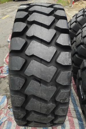 Lốp xúc lật 17.5-25 Asenso chịu tải tốt cho công trình