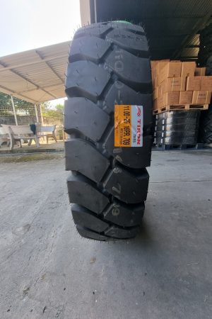 Lốp xúc lật 11.00-20 TIRON bám tốt cho san gạt