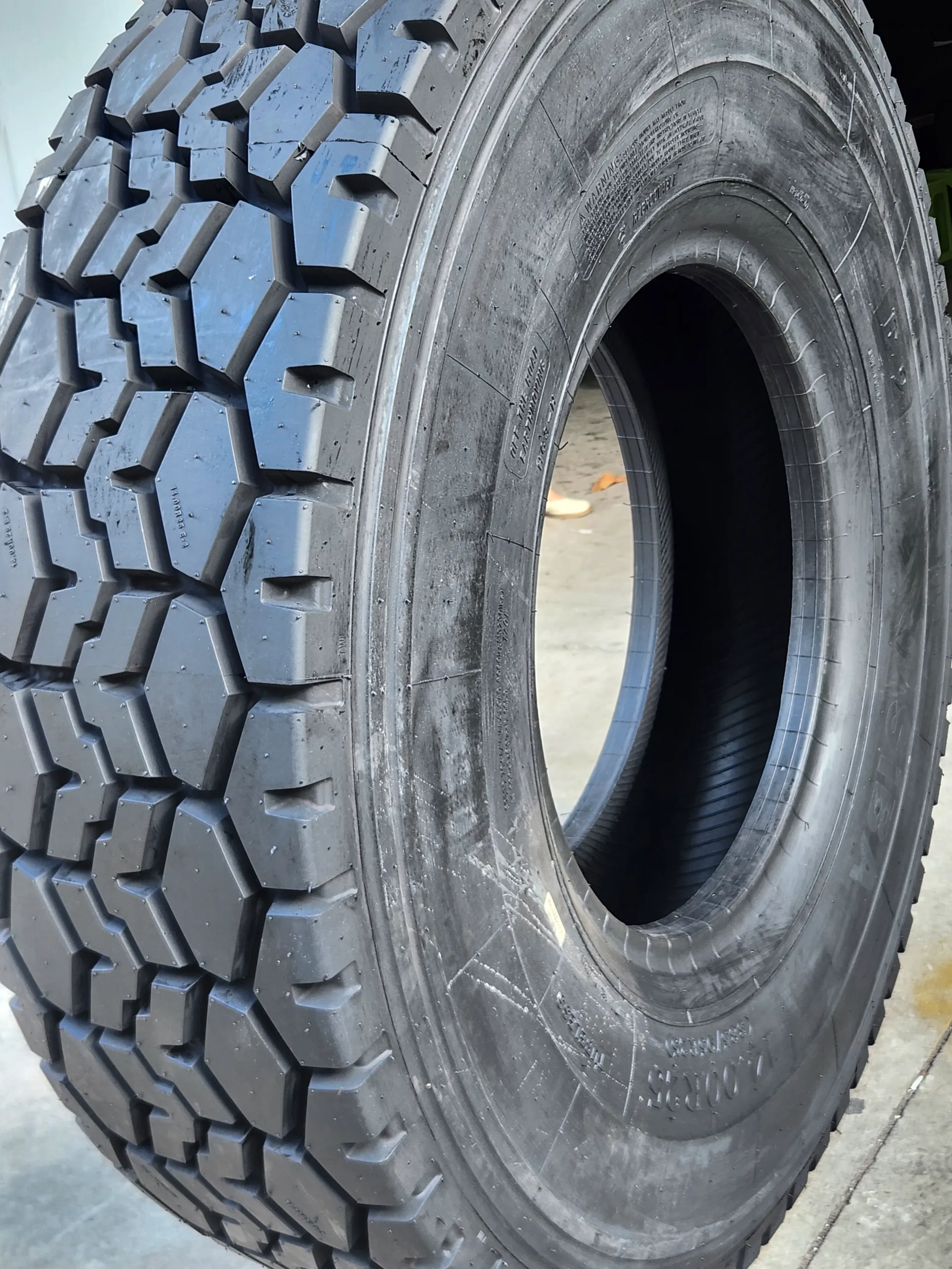 Lốp 14.00R25 SIBA (385/95R25) | Lốp Xe Cẩu, Xe Tải - Ảnh 3
