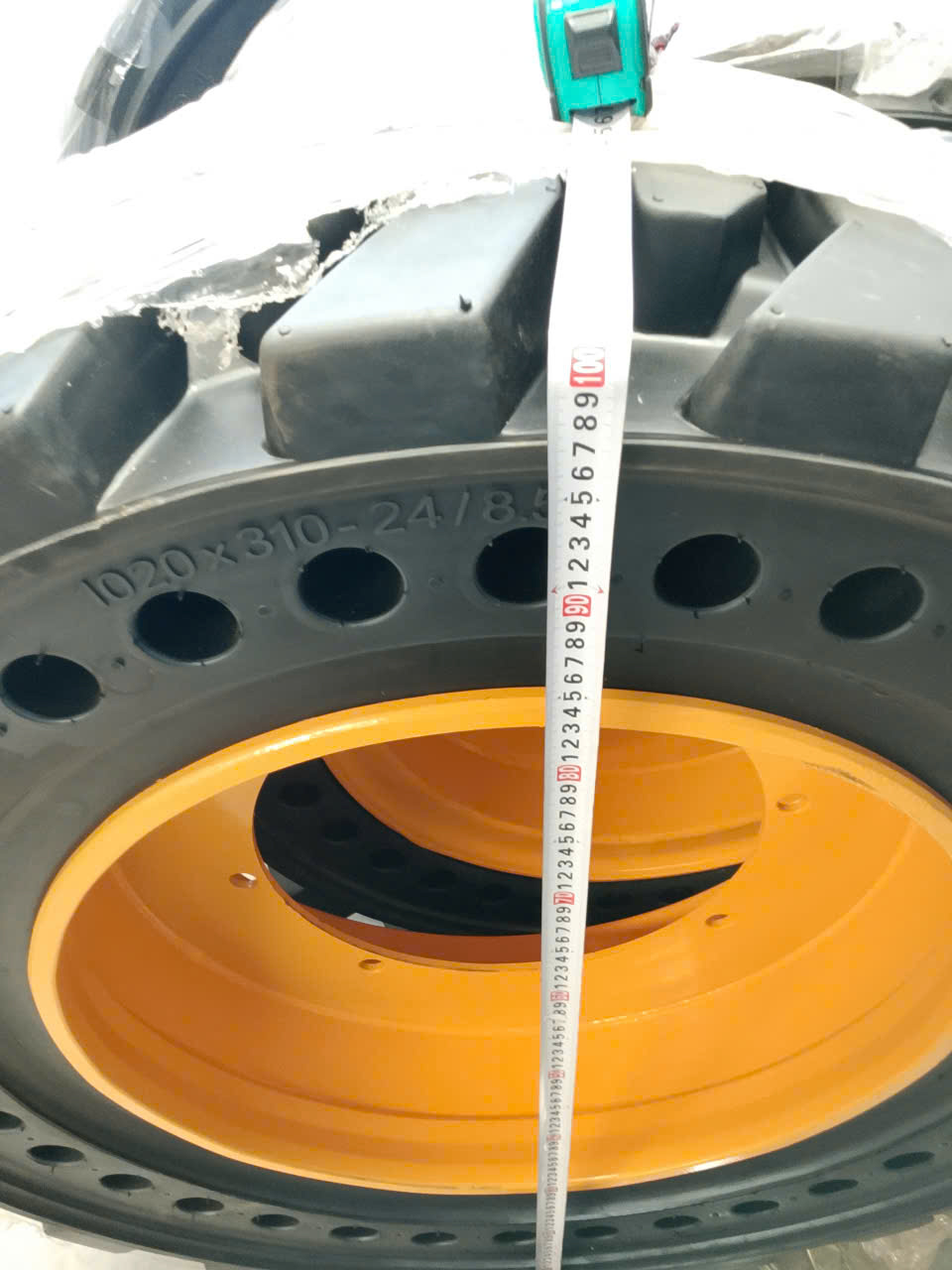 Gai lốp đặc 16/70-20