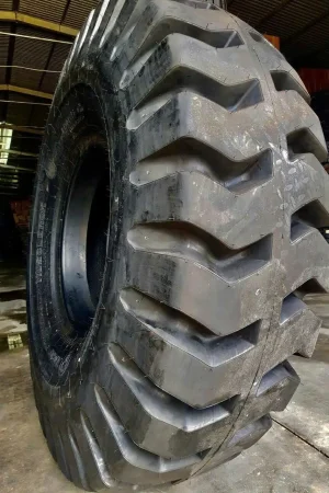lốp 18.00-25 MRF